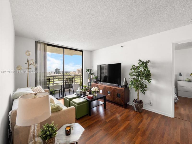 Property photo # 6