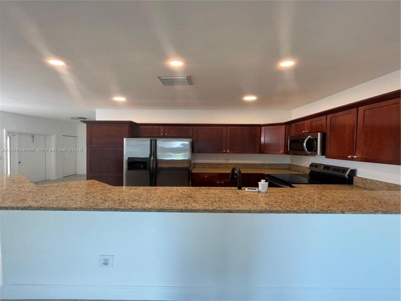 Property photo # 4