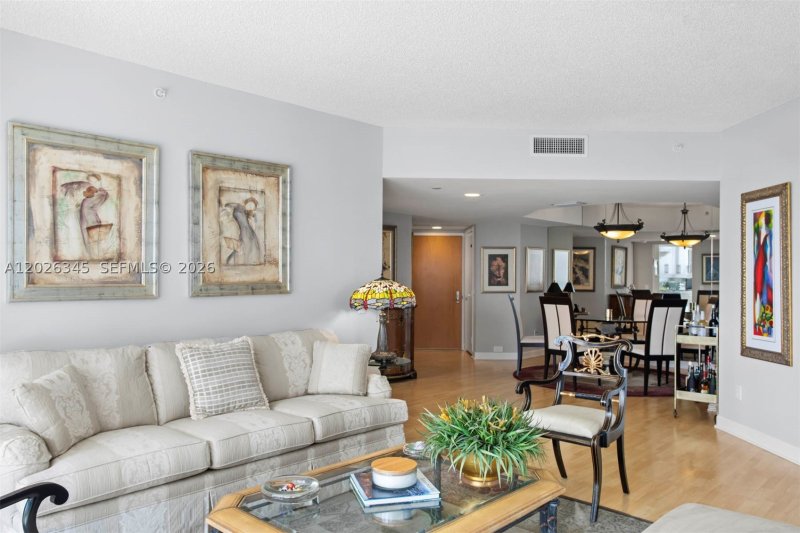 Alquiler de apartamento en North Tower at The Point 2403