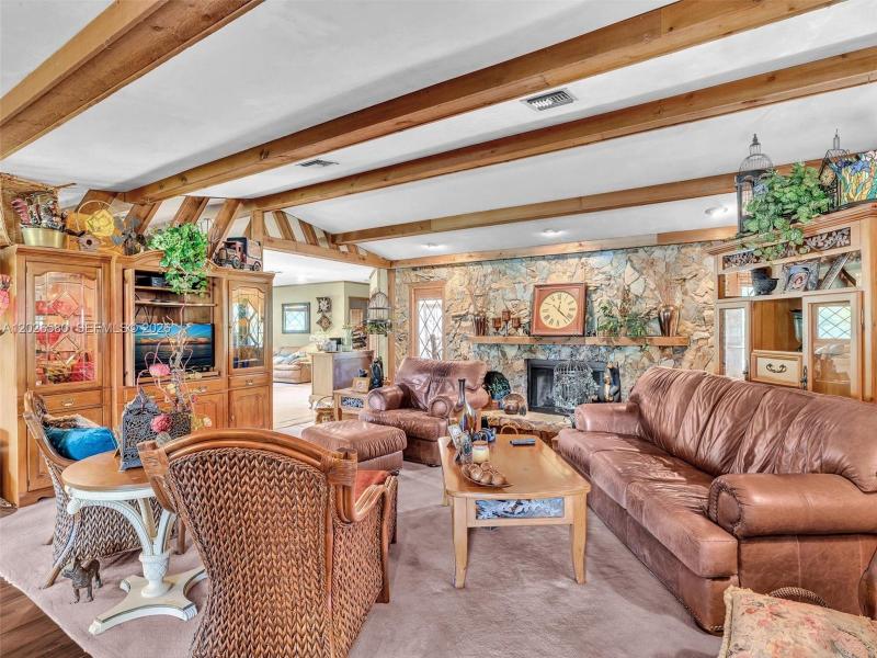 Property photo # 7