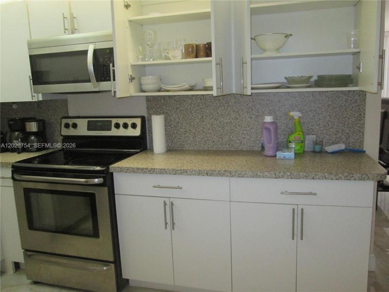 Alquiler de apartamento en Winston Towers 411