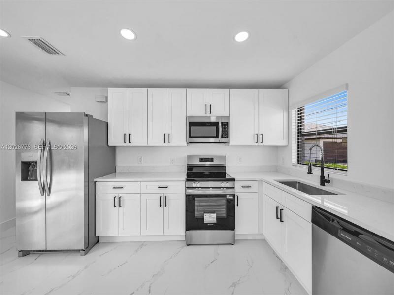 Property photo # 6