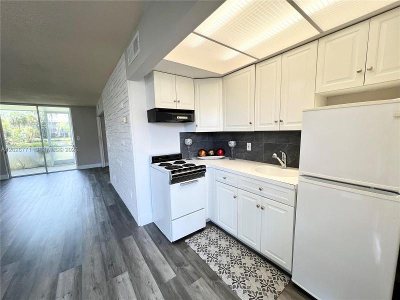 Property photo # 7