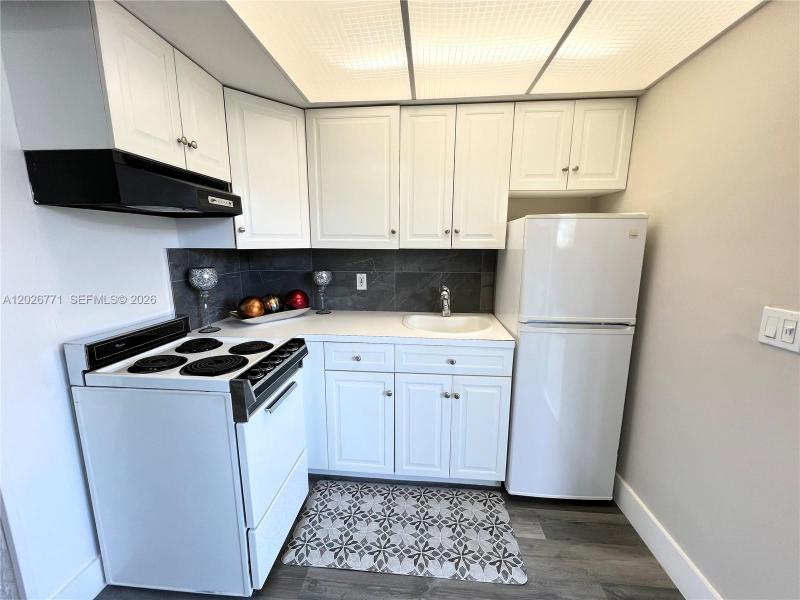 Property photo # 9
