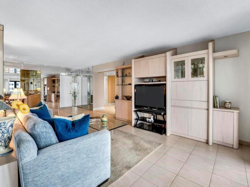 Condo for sale at The Summit 2003N