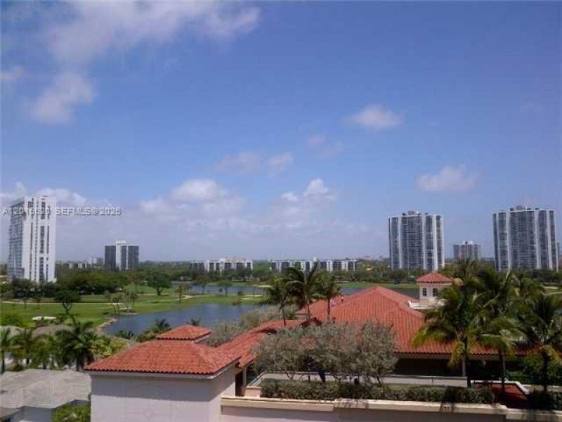 Turnberry Village South Apt #804