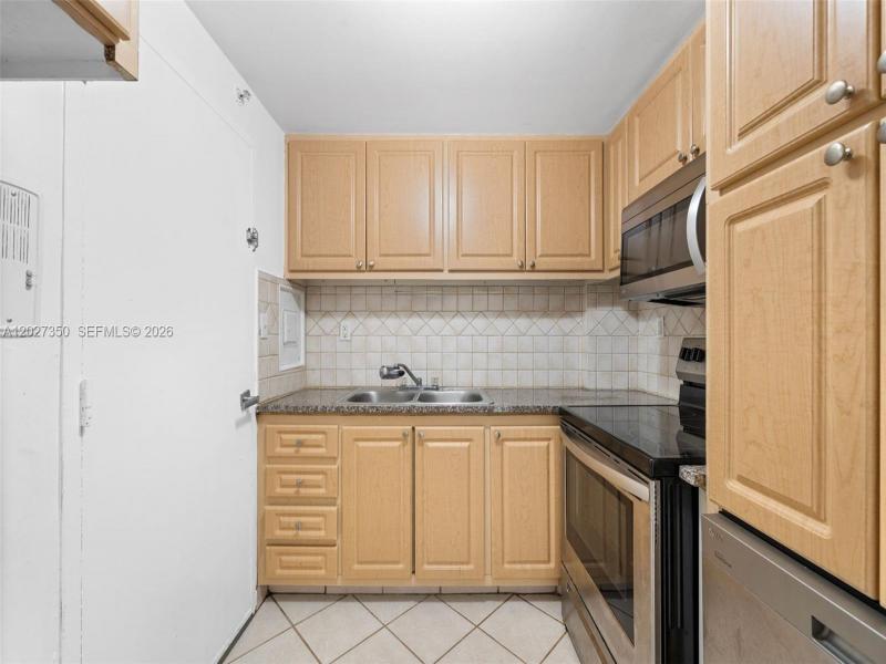 Property photo # 6