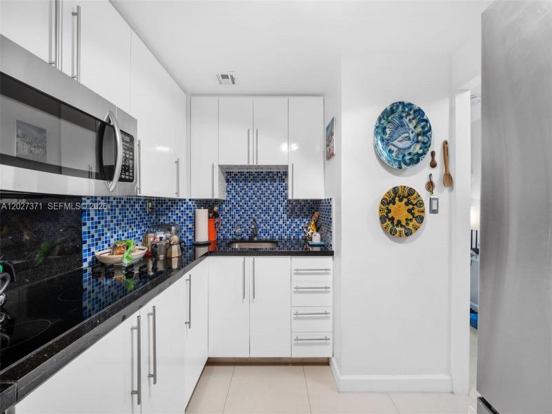 Property photo # 6