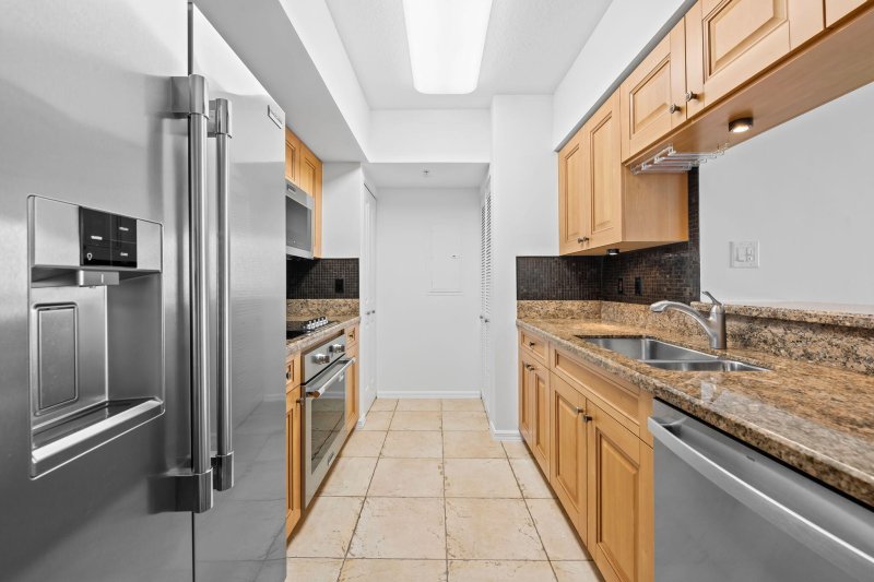 Condo for sale at Watergarden 1202