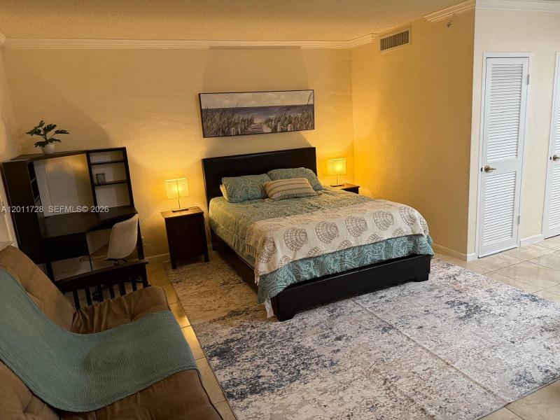 Condo for sale at The Wave Condo 1032