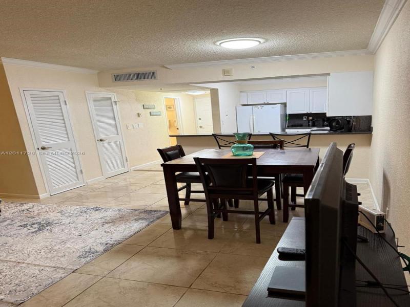 Condo for sale at The Wave Condo 1032