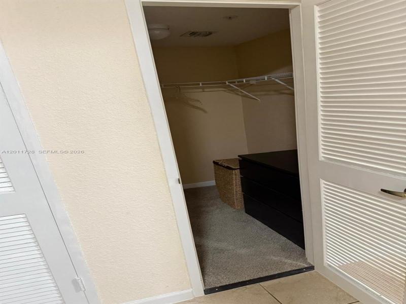Condo for sale at The Wave Condo 1032