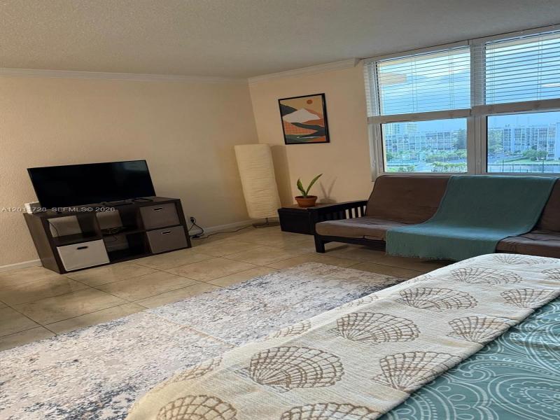 Condo for sale at The Wave Condo 1032