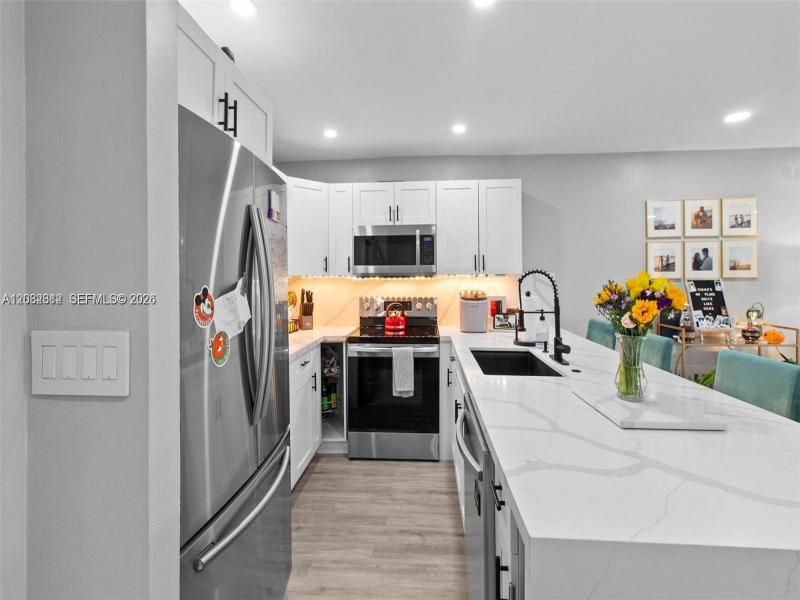 Property photo # 9