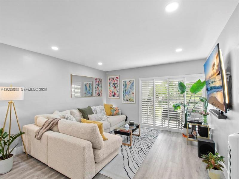 Property photo # 4