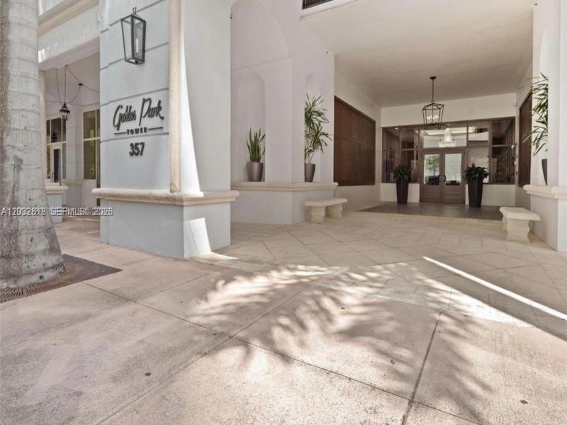 Comprar apartamento en Gables Park Tower 802