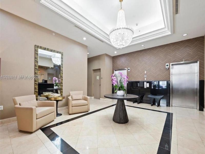 Comprar apartamento en Gables Park Tower 802