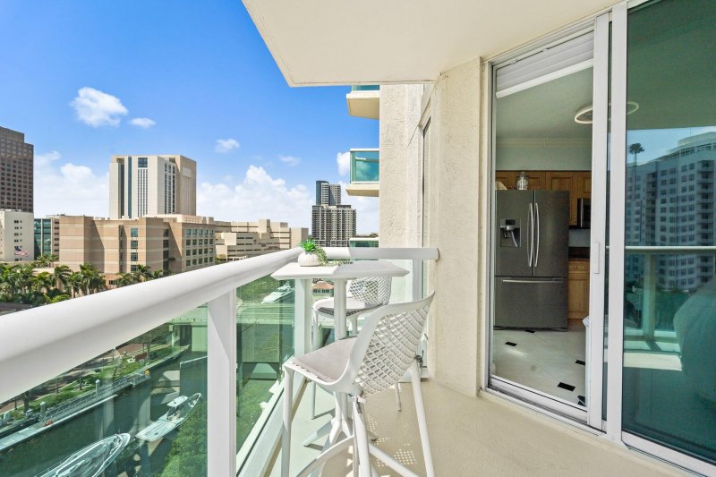 Condo for sale at Watergarden 1004