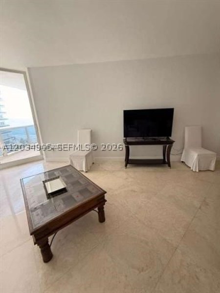 Alquiler de apartamento en Solimar N9-I