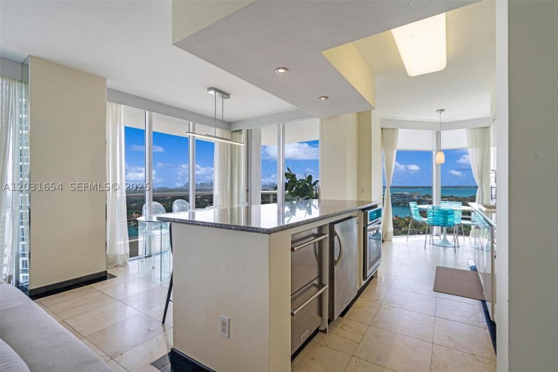 Apartment for rent at Blue Diamond Condo 2305