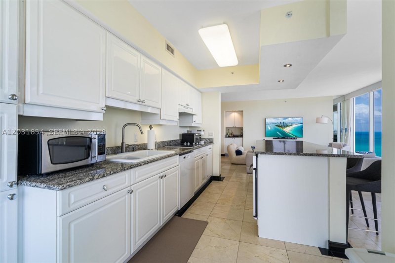 Apartment for rent at Blue Diamond Condo 2305