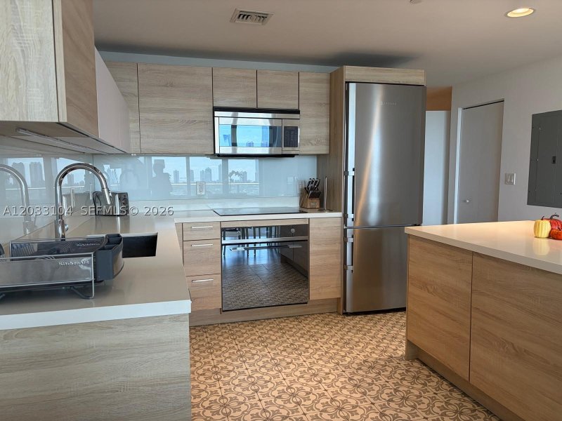 Apartment for rent at The Harbour 1417