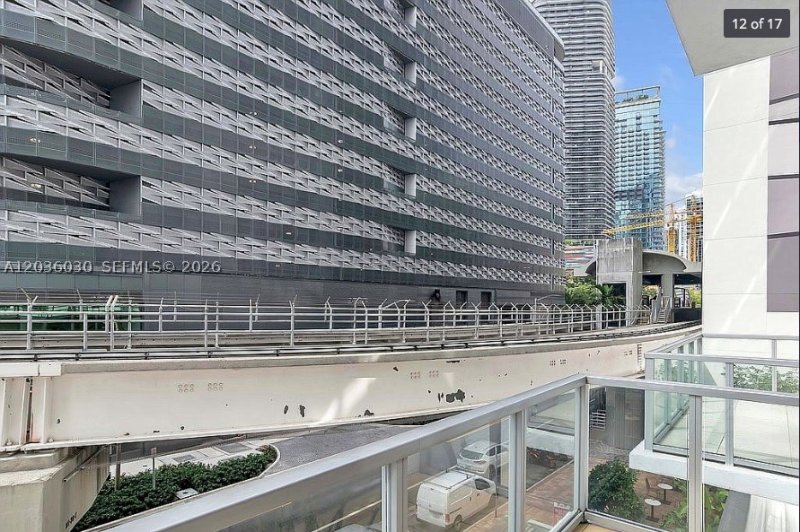 Apartment for rent at Avenue on Brickell 1050 Tower 208