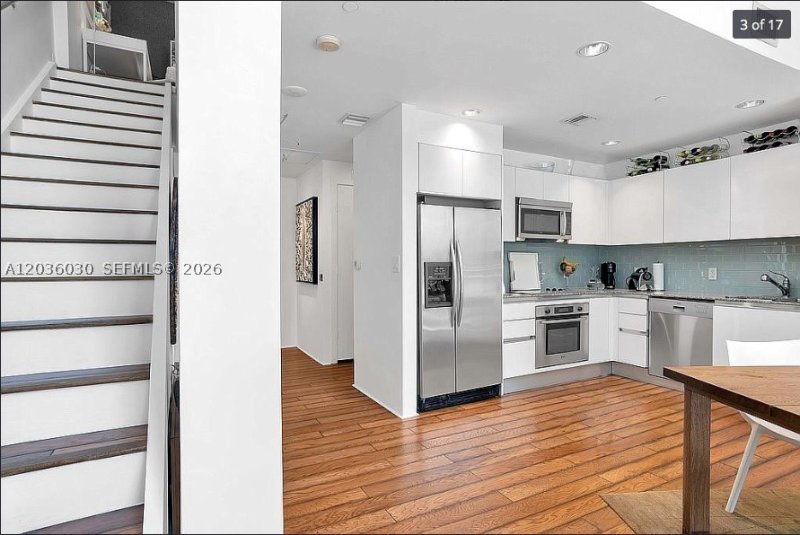 Apartment for rent at Avenue on Brickell 1050 Tower 208