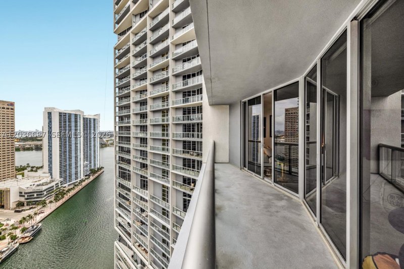 Comprar apartamento en Icon Brickell Tower I 3214