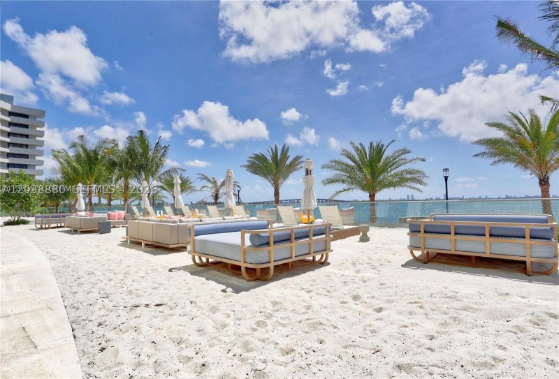 Apartment for rent at Biscayne Beach 1109