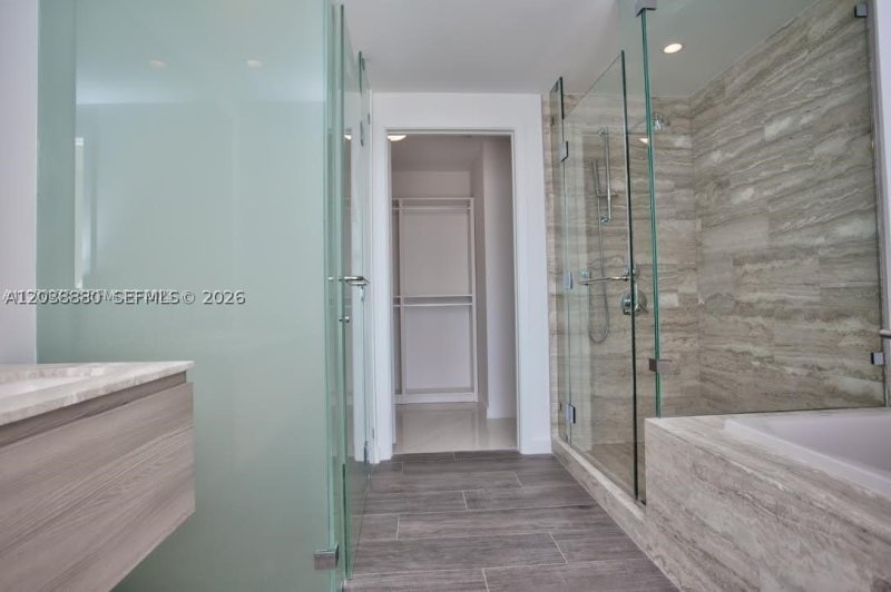 Apartment for rent at Biscayne Beach 1109