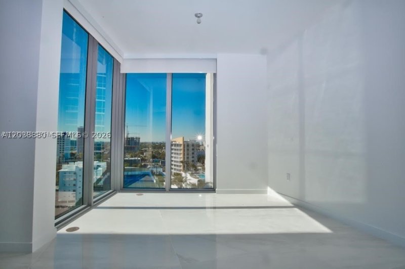 Apartment for rent at Biscayne Beach 1109