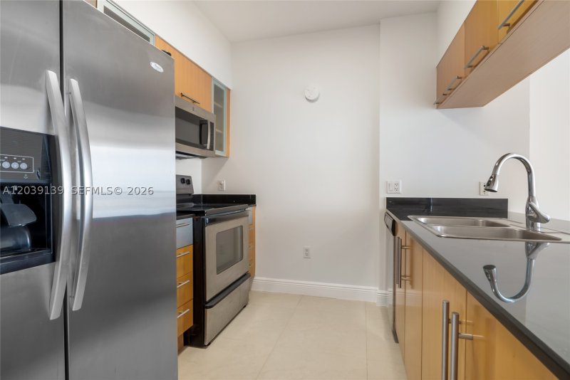 Condo for sale at Opera Tower 4811