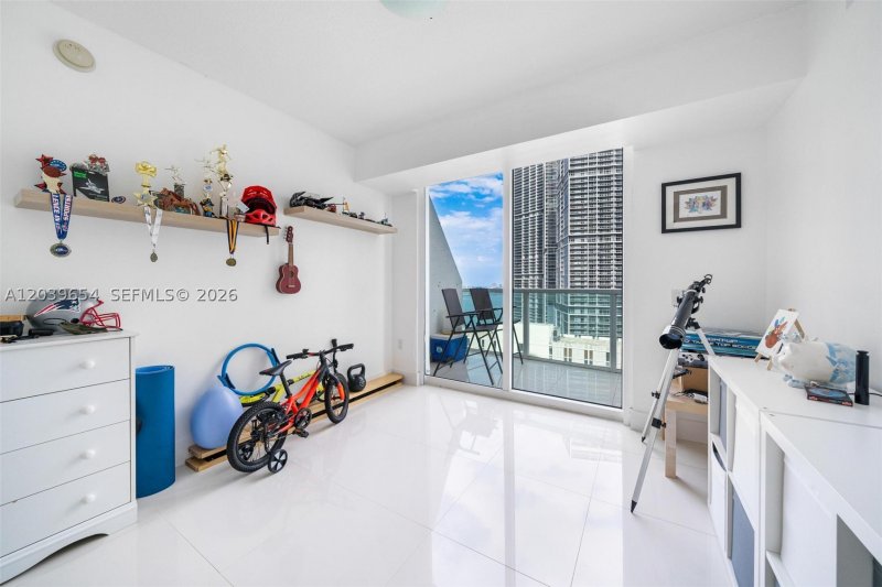 Brickell on the River South Apt #1202