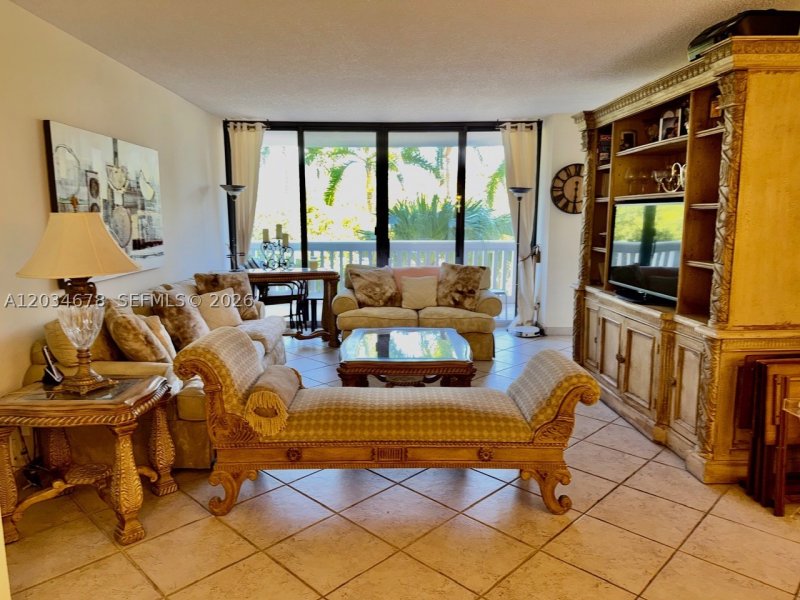 2000 Williams Island Apt #308