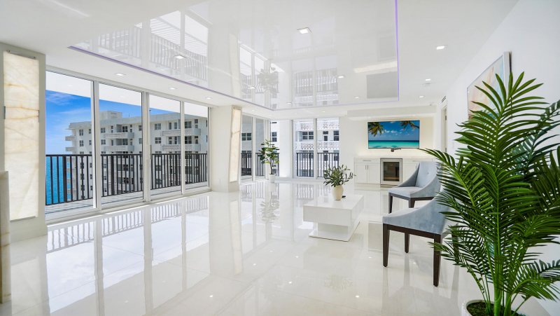 Condo for sale at Plaza South 14a