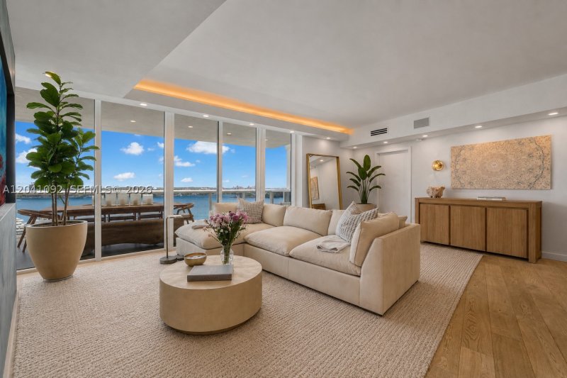 Apartment for rent at Murano Grande 1206