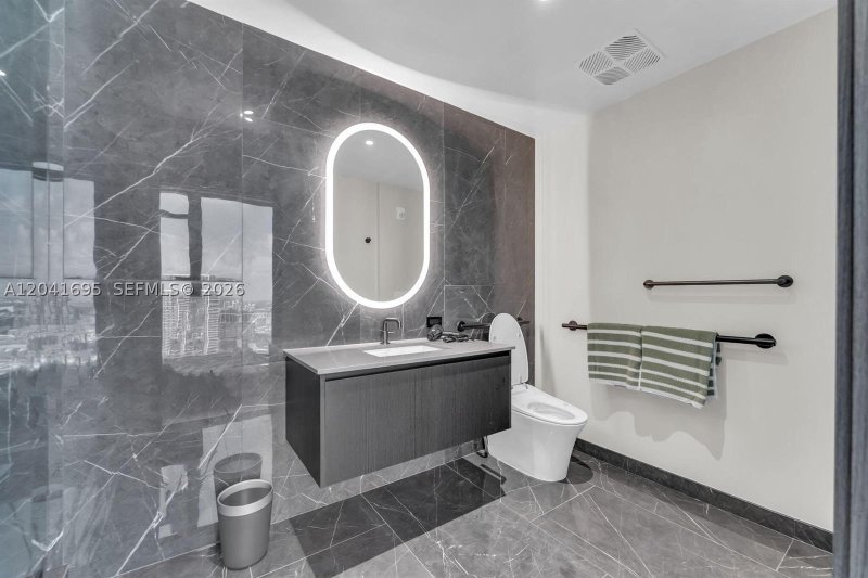 Alquiler de apartamento en E11EVEN Hotel & Residences 3207