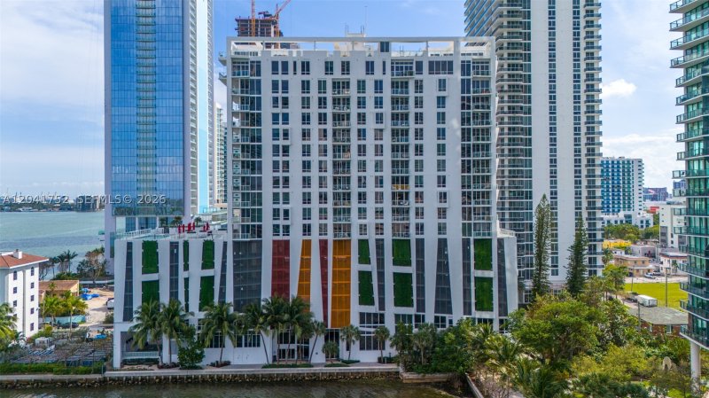 Comprar apartamento en The Crimson Miami 1001
