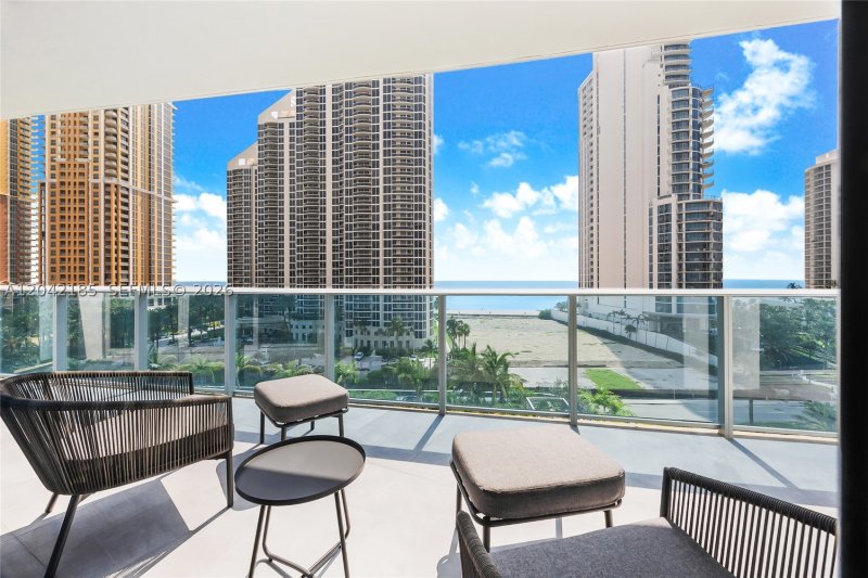 Comprar apartamento no Aurora 702