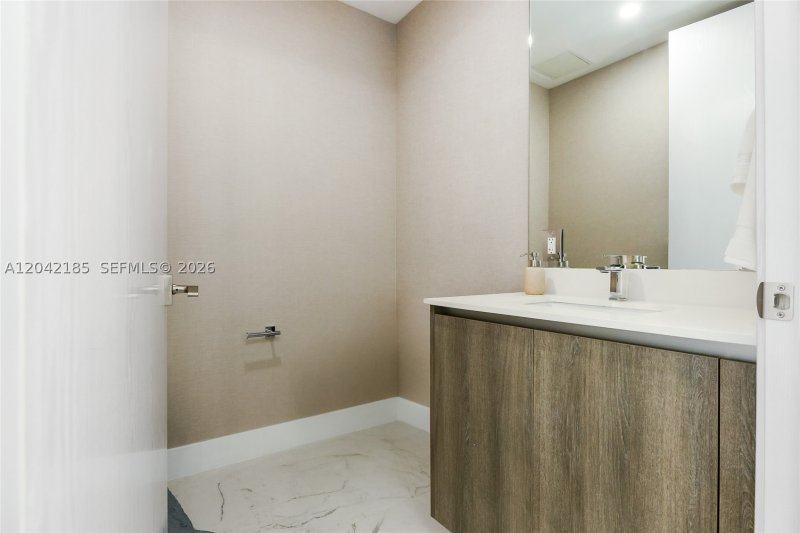 Comprar apartamento no Aurora 702