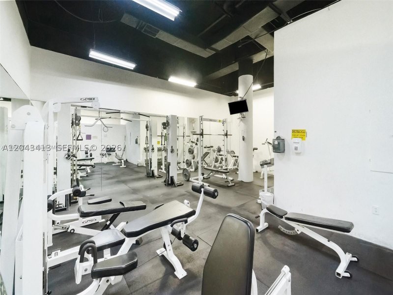 Aluguel de apartamento no South Bay Club 414