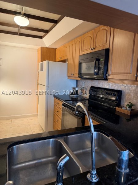 Apartment for rent at Brickell Key One A1412