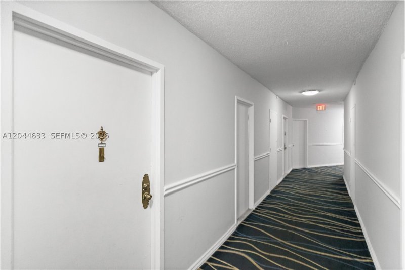 Condo for sale at Sea Air Towers 1117