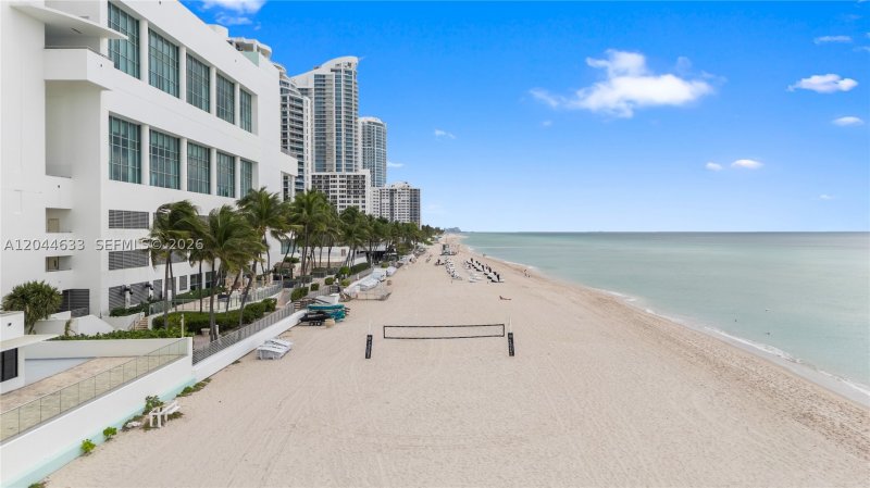 Condo for sale at Sea Air Towers 1117