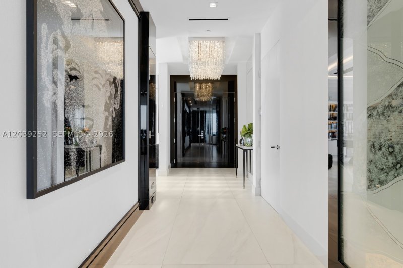 Comprar apartamento en Turnberry Ocean Club 2304