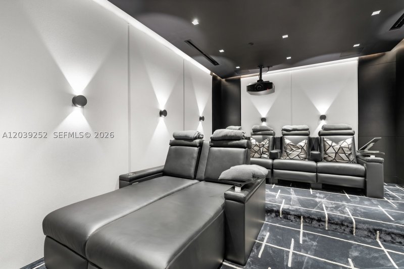 Comprar apartamento en Turnberry Ocean Club 2304