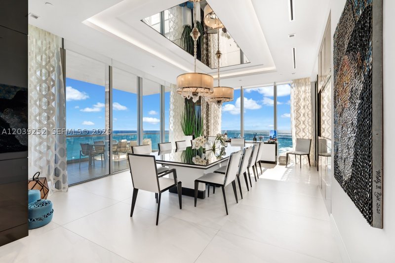 Comprar apartamento en Turnberry Ocean Club 2304