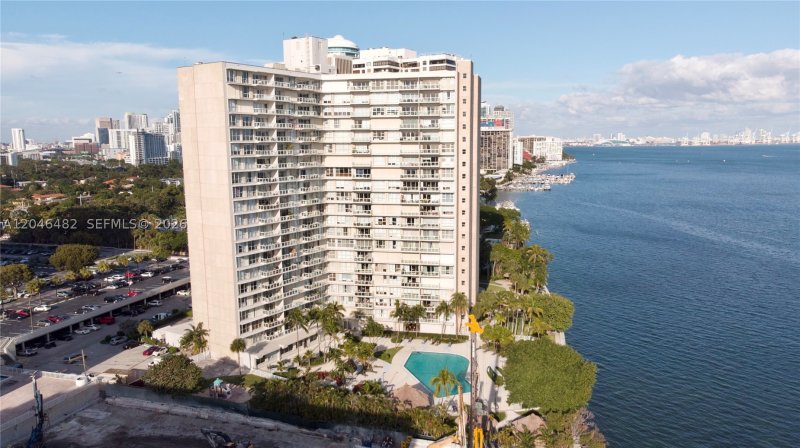 Apartment for rent at Brickell Townhouse 19B