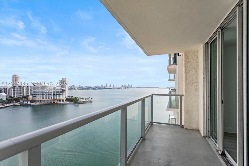 Mark on Brickell Apt #2206